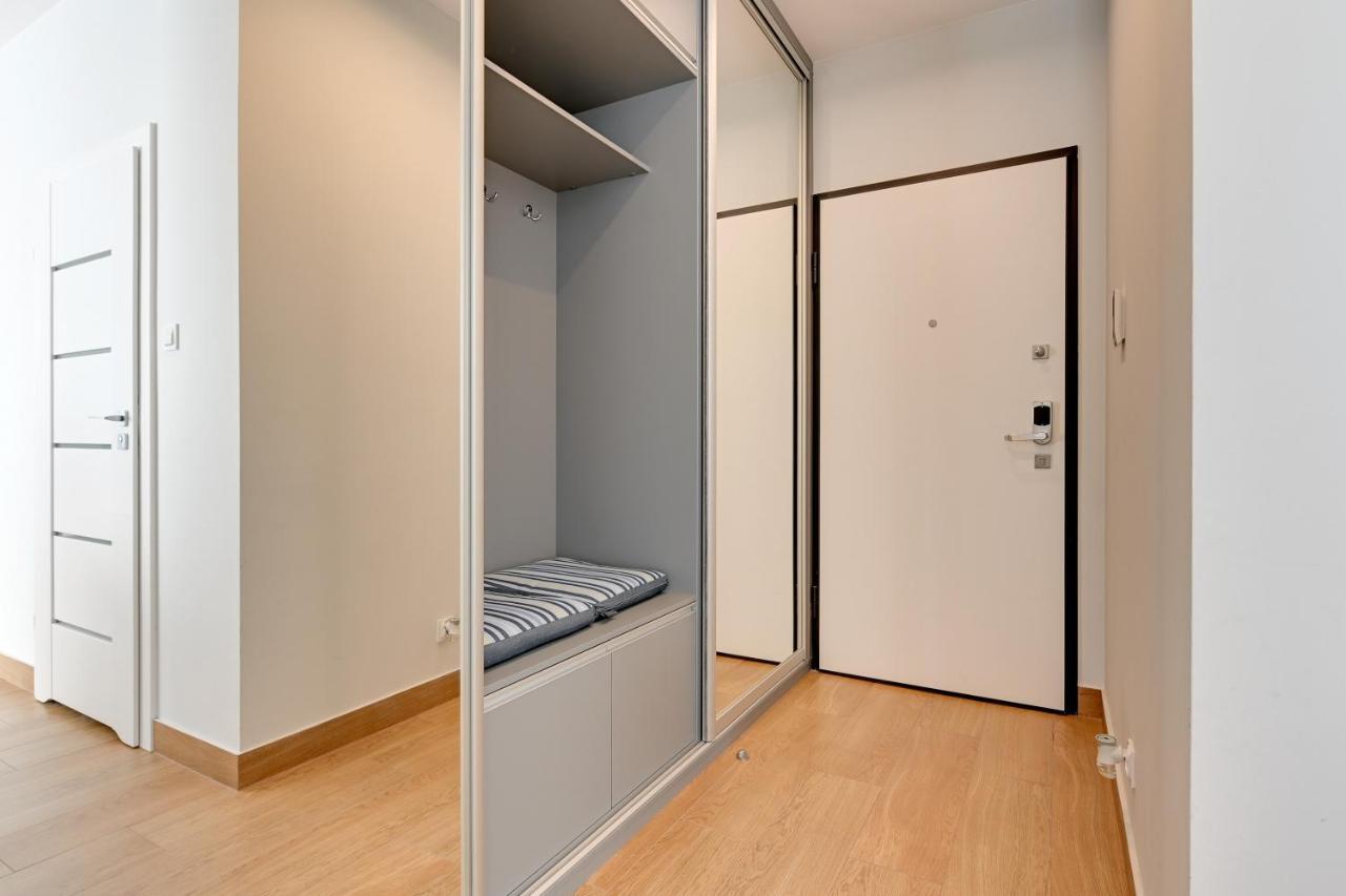Holiday Apartment Near The Sea - Free Private Parking Gdansk Exterior foto